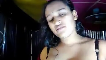 Video Fatto In Casa Di Masturbazione E Orgasmi Di Una Moglie Desi