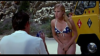 Sesso Di Gruppo Con Amy Adams - Psycho Beach Party