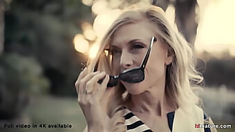 熟女nina Hartley教他吸吮阴茎的课程