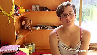 Masturbation Mit Immies Haariger Muschi