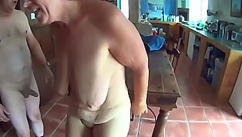 Milf Trưởng Thành Của Suzisoumise Được Deepthroat Và Đạt Cực Khoái Trong Video Này