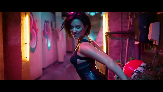 Pozrite Si Najsledovanejšie Video Demi Lovato Na Internete