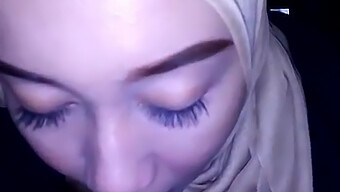 Indonesian Hijab Girl -Faradina- In Session 1 Of Homemade Porn Video