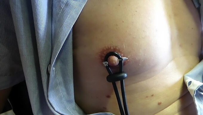 Vú Bdsm Và Cặc Trong Electrostim Pov