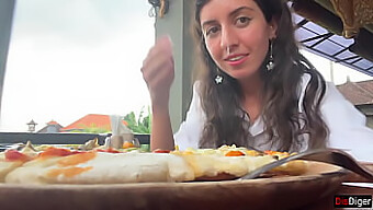 Katty West Enjoys Pizza And Cum In A Public Cafe Stroll