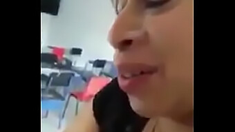 Blowjob Yang Penuh Dengan Pancutan Dari Guru Latin Yang Panas